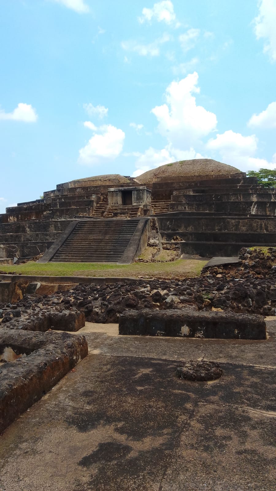 Archaeology experience in El Salvador — VIP Tours